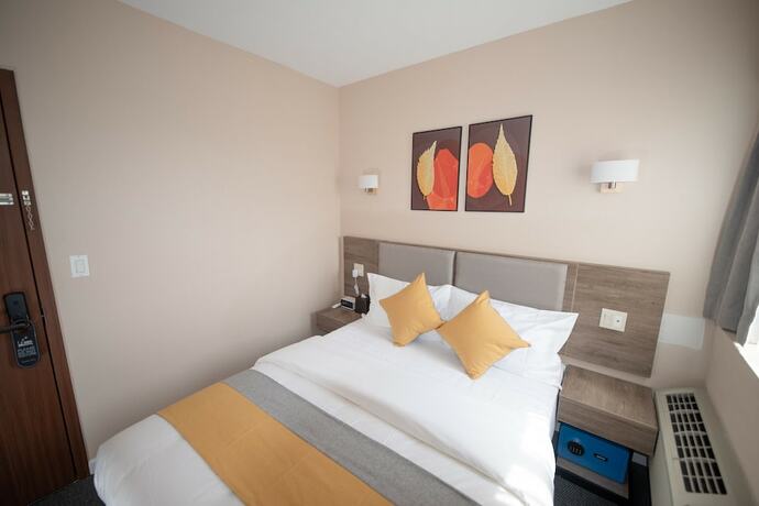 Imagen general del Hotel Flushing Garden. Foto 17