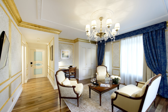 Imagen de los interiores del Hotel Fl&uuml;ela Davos, In The Unbound Collection By Hyatt. Foto 11