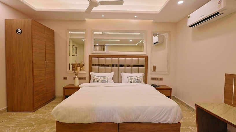 Imagen de la habitación del Hotel FlxHo Horizon ONE - Luxury and Residences Golf Course Road, 2 Min from 42-43 Metro Station. Foto 10