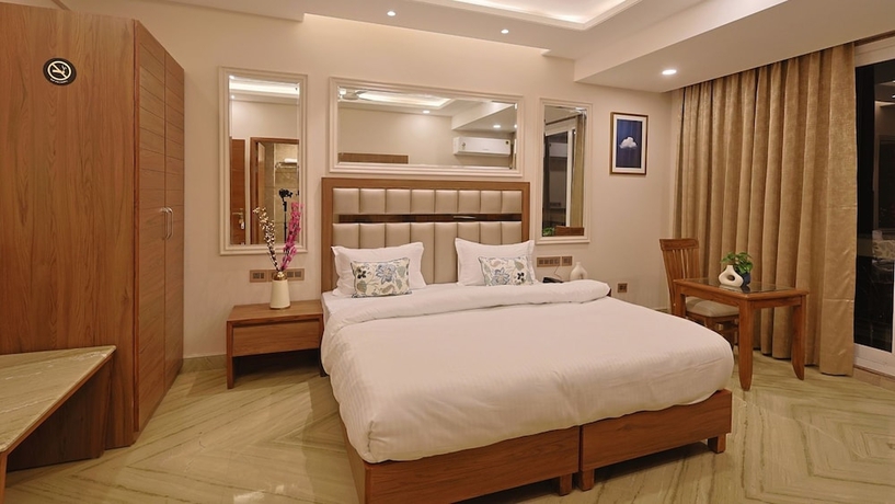 Imagen de la habitación del Hotel FlxHo Horizon ONE - Luxury and Residences Golf Course Road, 2 Min from 42-43 Metro Station. Foto 11