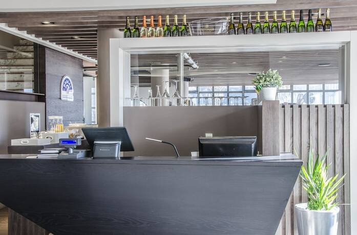 Imagen de los interiores del Hotel Fly Bike. Foto 15