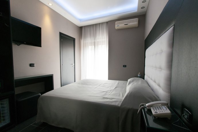 Imagen de la habitación del Hotel Fly Boutique. Foto 19