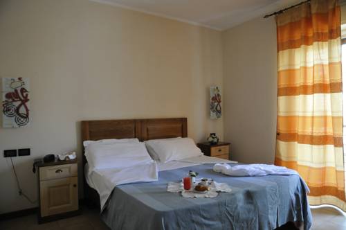 Imagen de la habitación del Hotel Fly, Casoria. Foto 2