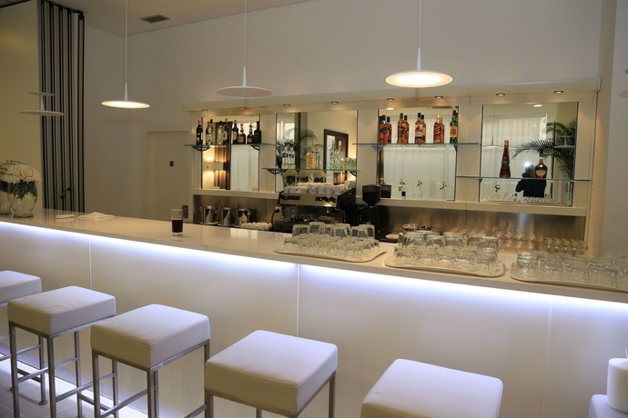 Imagen del bar/restaurante del Hotel Fly, Luanda. Foto 3