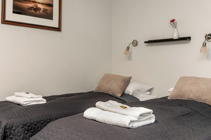 Imagen de la habitación del Hotel Flyers. Foto 3