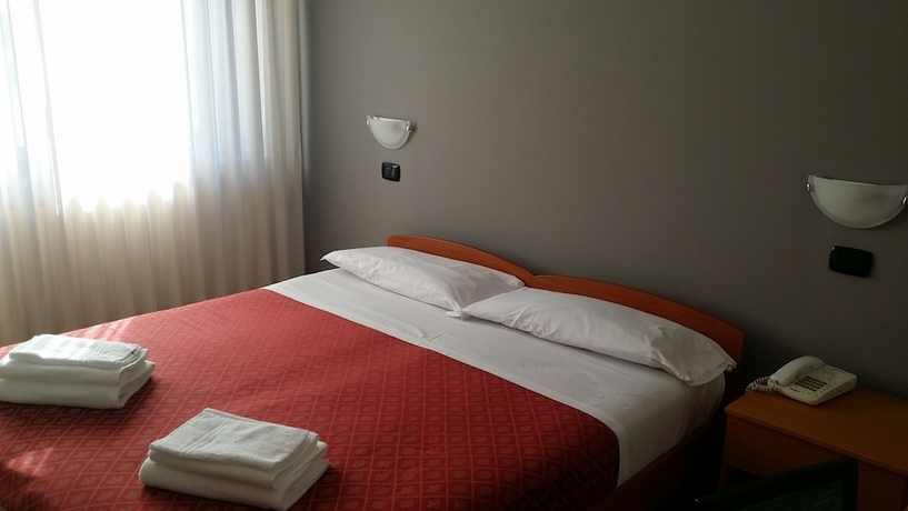 Imagen de la habitación del Hotel Flying. Foto 12