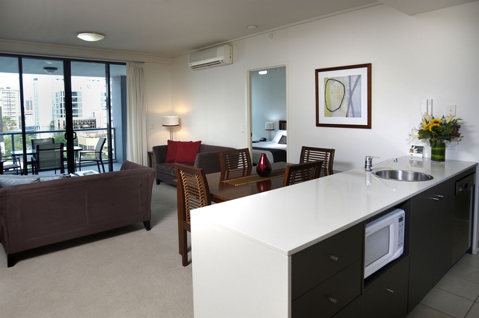 Imagen de los interiores del Hotel Flynn Brisbane. Foto 10