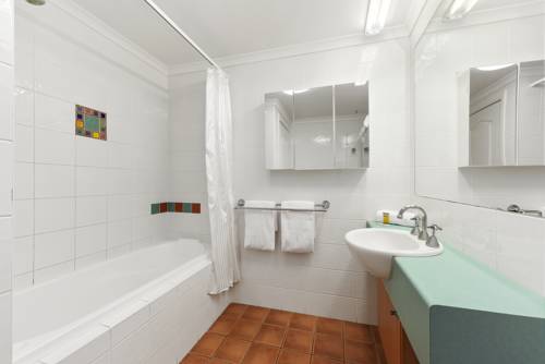 Imagen de la habitación del Hotel Flynns Beach Resort. Foto 5