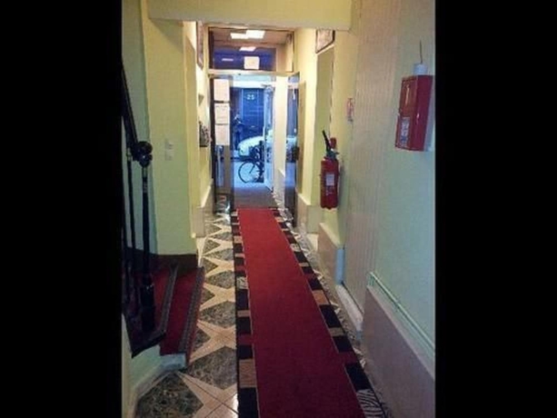 Imagen de los interiores del Hotel Fm. Foto 12