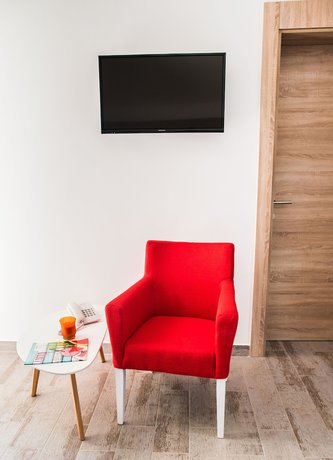 Imagen de la habitación del Hotel FoRest Village Resort. Foto 3