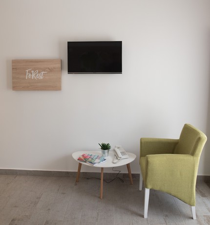 Imagen de la habitación del Hotel FoRest Village Resort. Foto 11