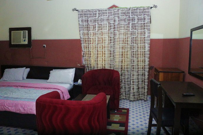 Imagen de la habitación del Hotel Focal. Foto 14