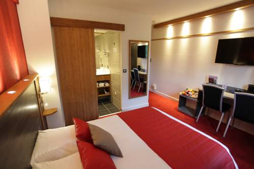 Imagen de la habitación del Hotel Foch. Foto 11