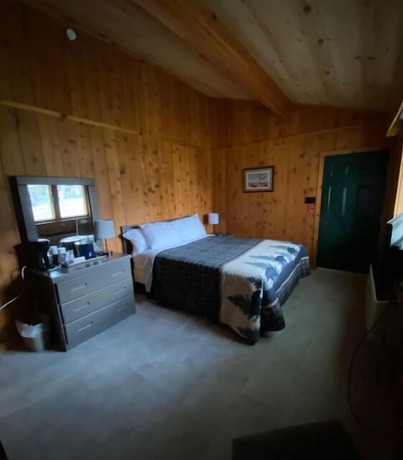 Imagen de la habitación del Hotel Foggy Mountain Lodge. Foto 12
