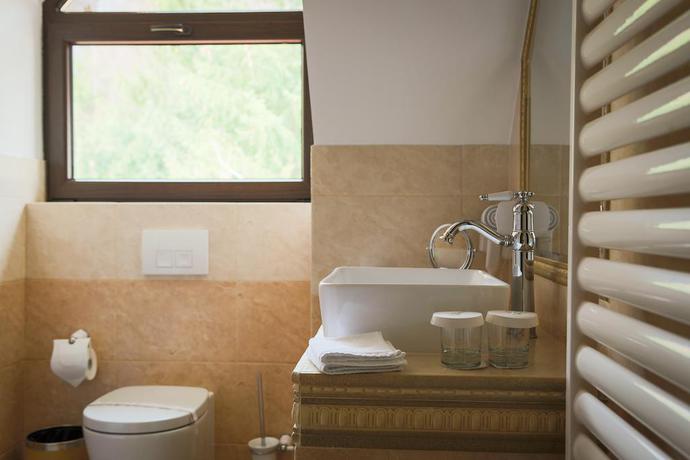 Imagen de la habitación del Hotel Foisorul cu Flori. Foto 9