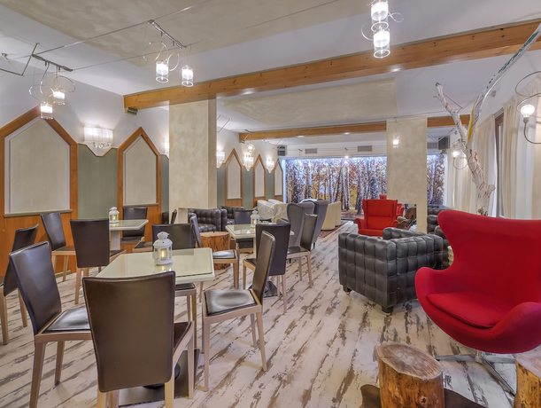 Imagen de los interiores del Hotel Folgarida. Foto 19
