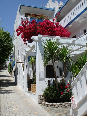 Imagen de los exteriores del Hotel Folia Apartments. Foto 9