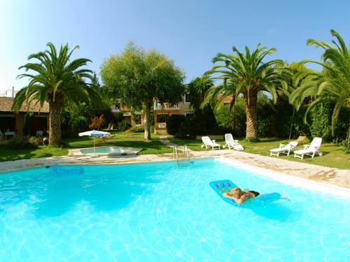 Imagen general del Hotel Folies Corfu Apartments. Foto 10