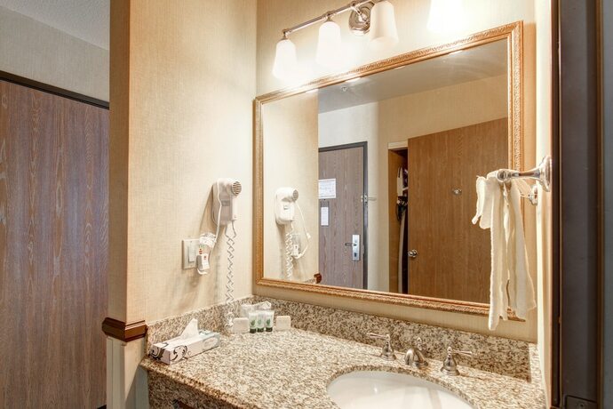 Imagen de la habitación del Hotel Folk Inn Ontario Airport. Foto 13