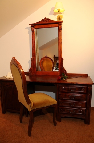 Imagen de la habitación del Hotel Folwark Stara Winiarnia. Foto 3