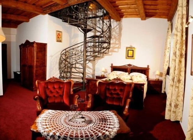 Imagen de la habitación del Hotel Folwark Stara Winiarnia. Foto 11