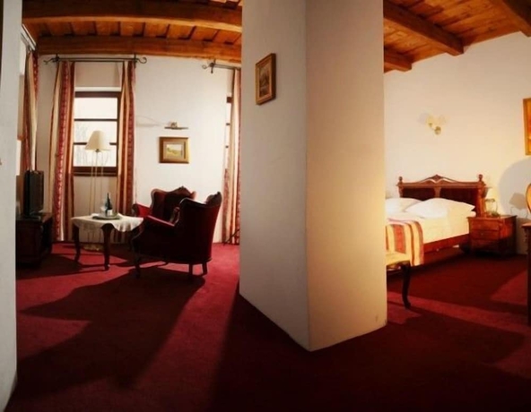Imagen de la habitación del Hotel Folwark Stara Winiarnia. Foto 14