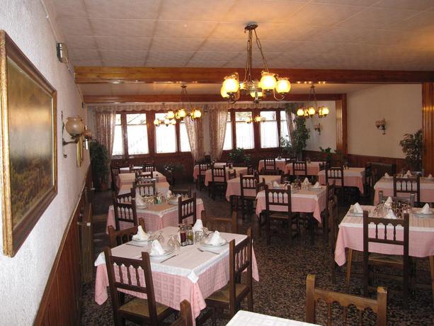 Imagen del bar/restaurante del Hotel Fonda Agust&iacute;. Foto 2