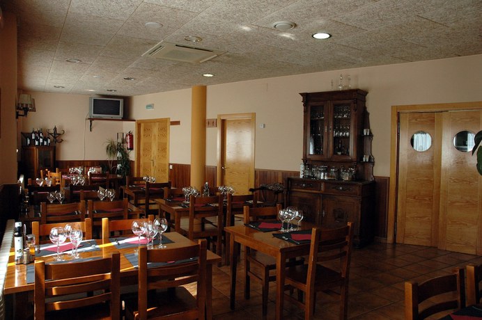 Imagen del bar/restaurante del Hotel Fonda Cal Daldó. Foto 5