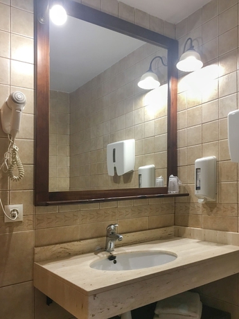 Imagen de la habitación del Hotel Fonda Merce. Foto 17