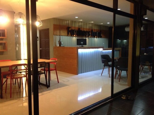 Imagen de los interiores del Hotel Fondness. Foto 13
