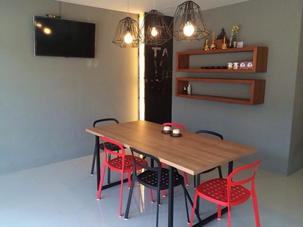 Imagen de los interiores del Hotel Fondness. Foto 16