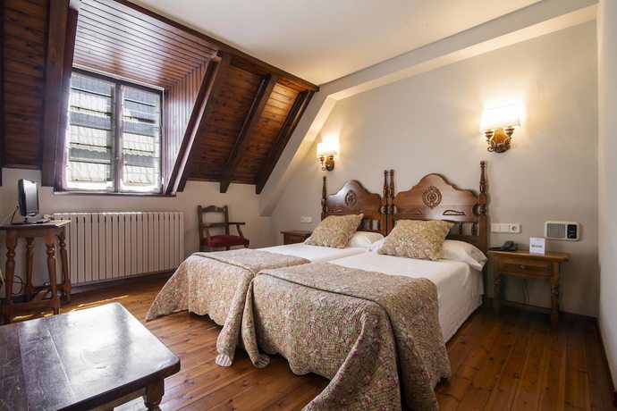 Imagen de la habitación del Hotel Fonfreda. Foto 7
