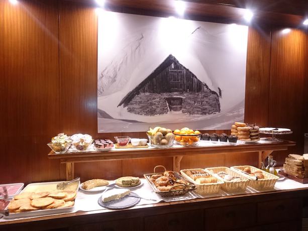 Imagen del bar/restaurante del Hotel Fonfreda. Foto 2