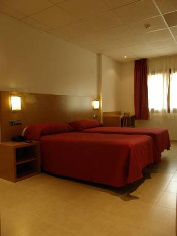 Imagen de la habitación del Hotel Font Del Pla Restaurant. Foto 10