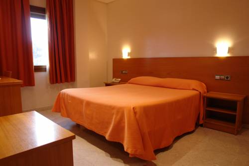 Imagen de la habitación del Hotel Font Del Pla Restaurant. Foto 14