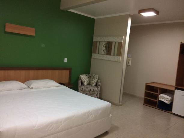 Imagen de la habitación del Hotel Font Inn. Foto 12