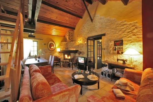 Imagen de la habitación del Hotel Font Neuve. Foto 9