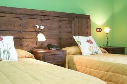 Imagen de la habitación del Hotel Font Salada. Foto 3