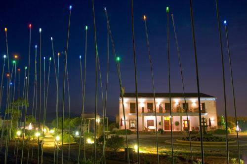 Imagen de los exteriores del Hotel Font Salada. Foto 10