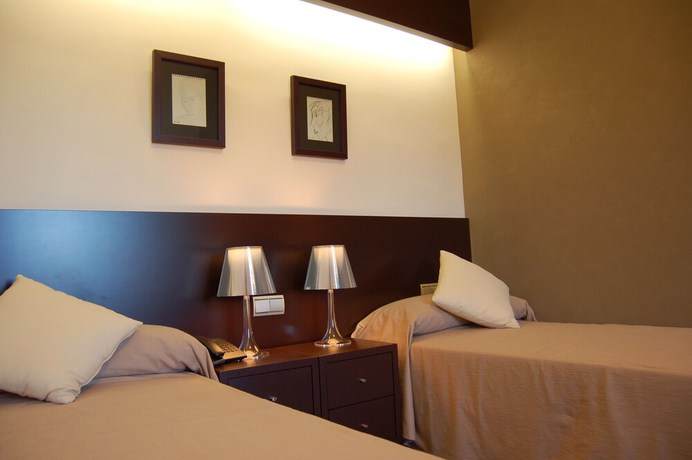 Imagen de la habitación del Hotel Font Salada, Oliva . Foto 16
