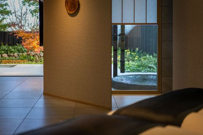Imagen general del Hotel Fontaine Bleau Atami. Foto 6