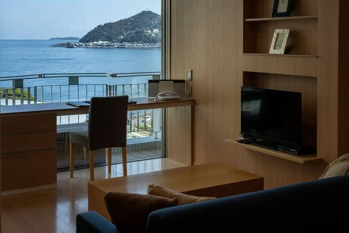 Imagen general del Hotel Fontaine Bleau Atami. Foto 7