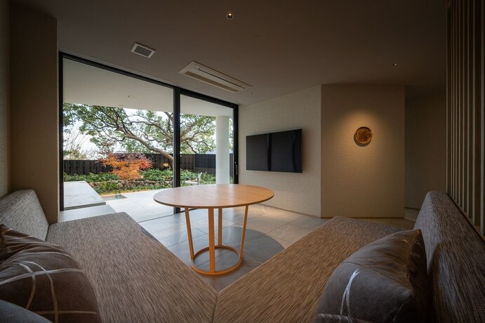 Imagen general del Hotel Fontaine Bleau Atami. Foto 10