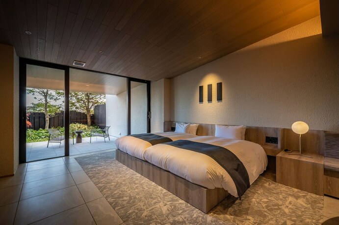 Imagen de la habitación del Hotel Fontaine Bleau Atami. Foto 18