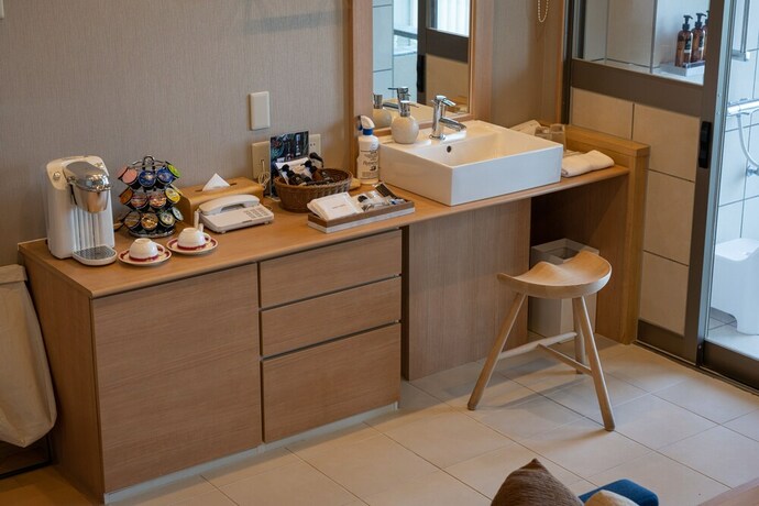 Imagen de la habitación del Hotel Fontaine Bleau Atami. Foto 29