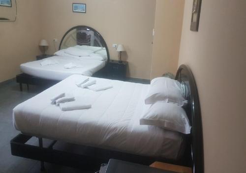 Imagen de la habitación del Hotel Fontaine Bleue. Foto 4