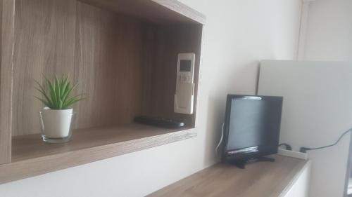 Imagen de la habitación del Hotel Fontaine Bleue. Foto 8