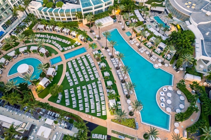 Imagen general del Hotel FontaineBleau Resort Ocean plus City View. Foto 5