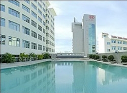 Imagen de la piscina del Hotel Fontainebleau Hotel. Foto 9