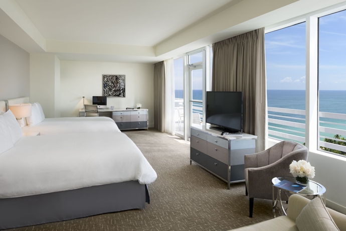 Imagen de la habitación del Hotel Fontainebleau Miami Beach. Foto 4